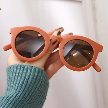 7Color Miúdos Bonitos Família Adulto Óculos de sol das Mulheres 2021 Designer de Material Fosco Gafas De Sol Decorativos Rodada da Lente UV400 Óculos de sol